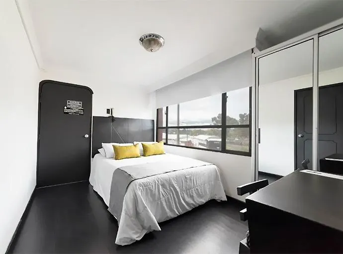 Hotel Ejecutivo Av La Esperanza 波哥大
